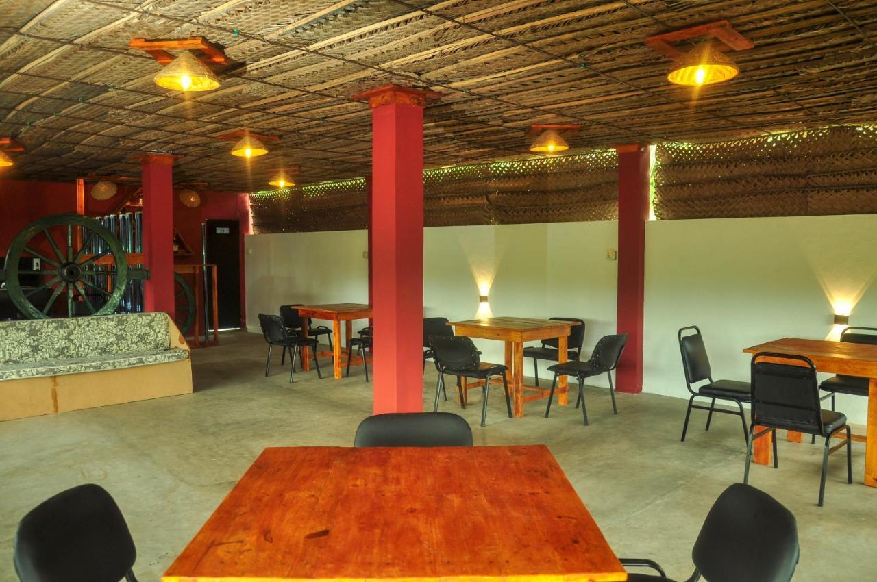 Airport Tourist Resort Katunayaka Kültér fotó
